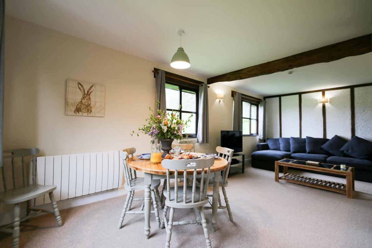 Lake Cottages At Cwm Chwefru Llanafan-fawr Extérieur photo