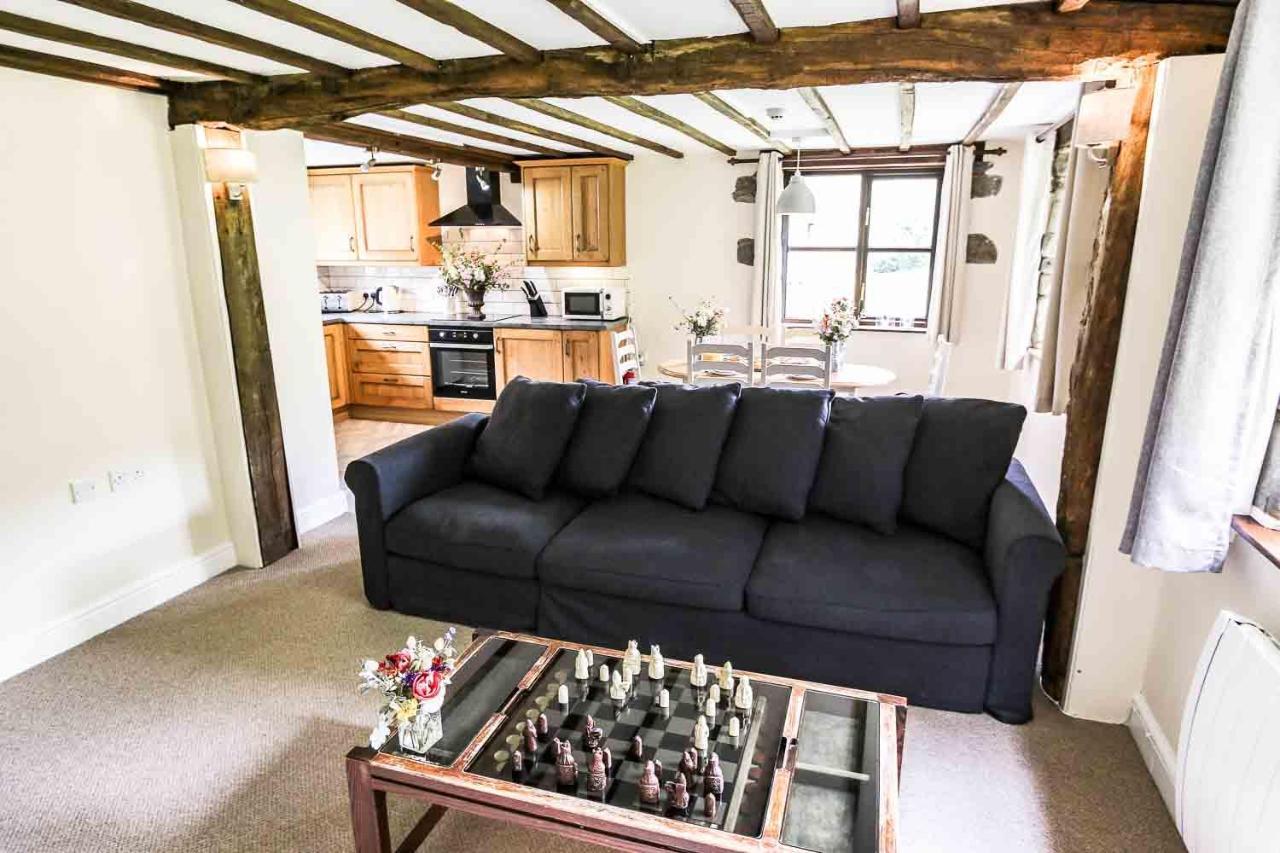 Lake Cottages At Cwm Chwefru Llanafan-fawr Extérieur photo