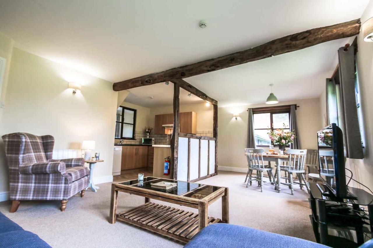 Lake Cottages At Cwm Chwefru Llanafan-fawr Extérieur photo