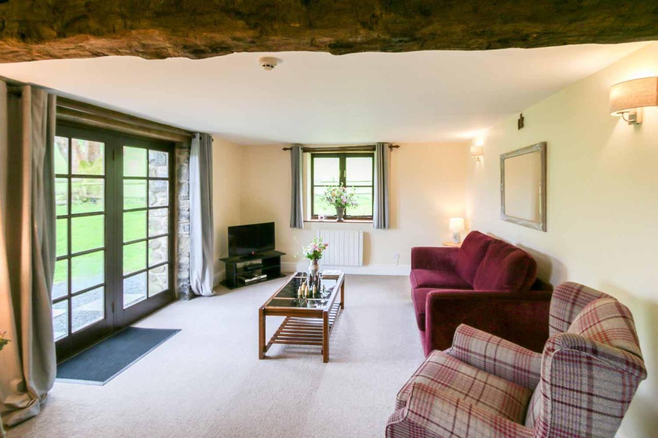 Lake Cottages At Cwm Chwefru Llanafan-fawr Extérieur photo