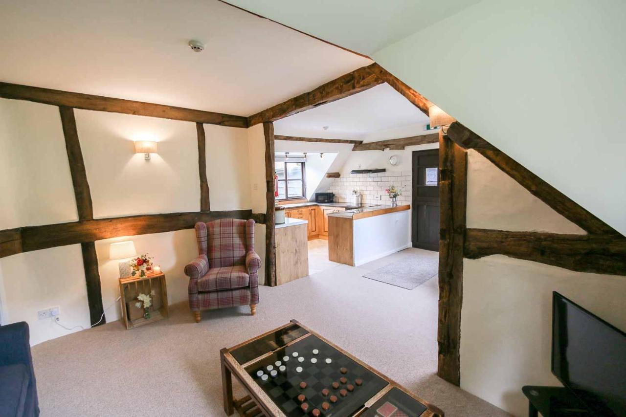 Lake Cottages At Cwm Chwefru Llanafan-fawr Extérieur photo