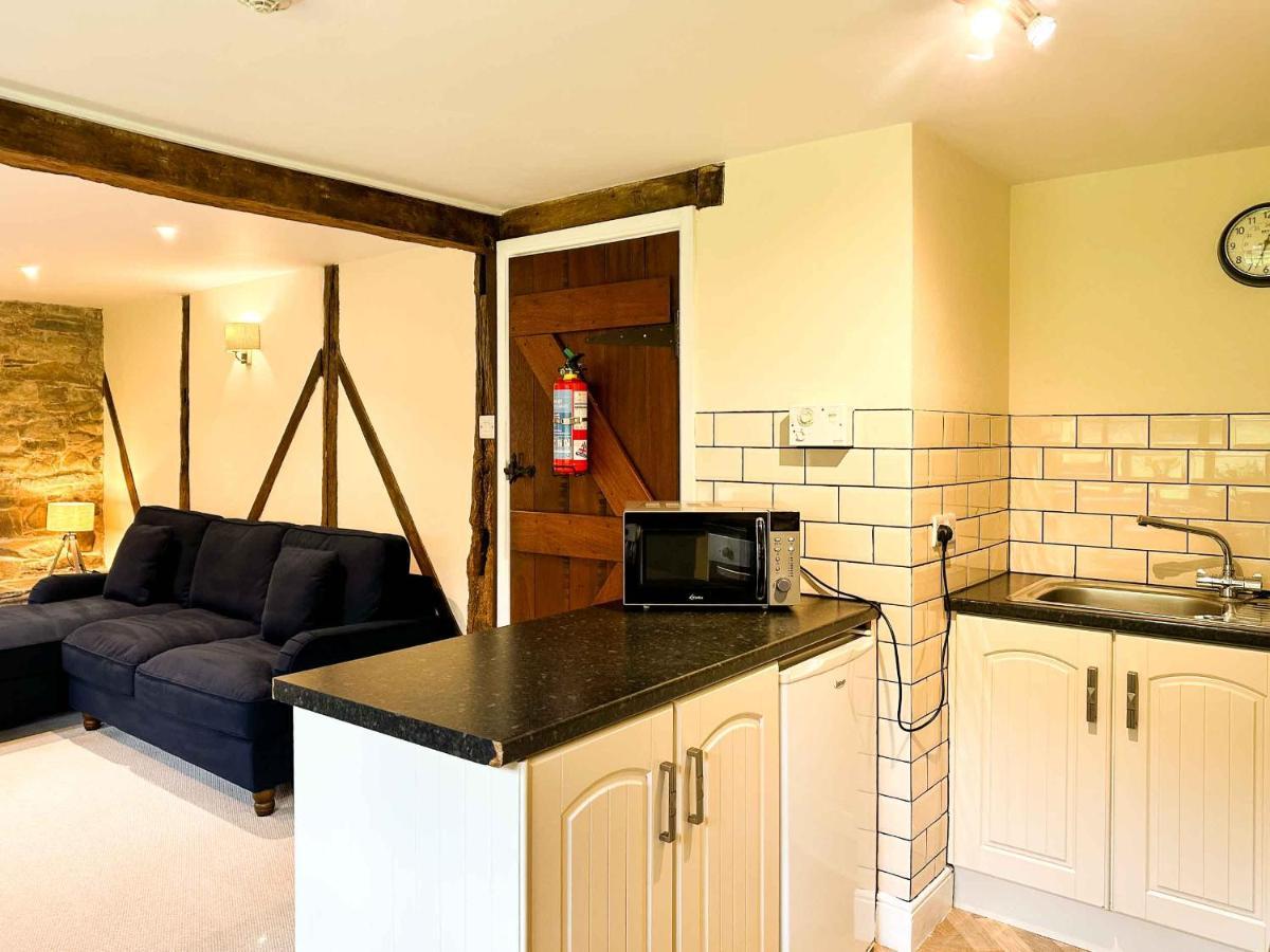 Lake Cottages At Cwm Chwefru Llanafan-fawr Extérieur photo